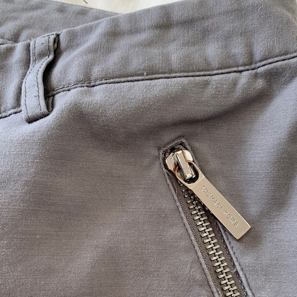 Michael Kors light Gray Chinos pants with Button Detail, zip pockets size 8 - Picture 3 of 9